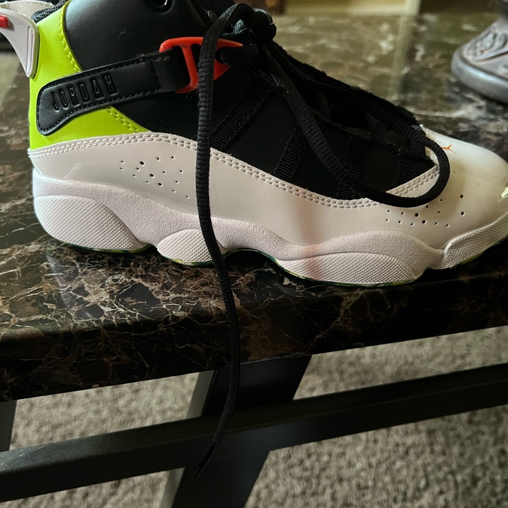 Jordan - Picture 3 of 3